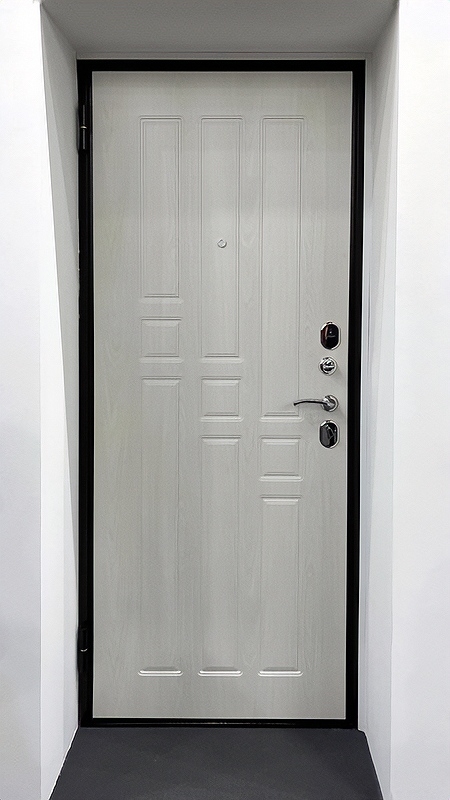 Дверь с открыванием внутрь Дверь с открыванием внутрь