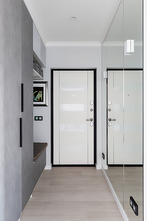 Квартирная дверь с МДФ Квартирная дверь с МДФ