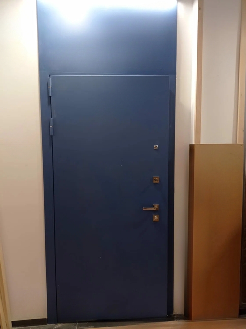 Дверь МДФ RAL с фальш-вставкой Дверь МДФ RAL с фальш-вставкой