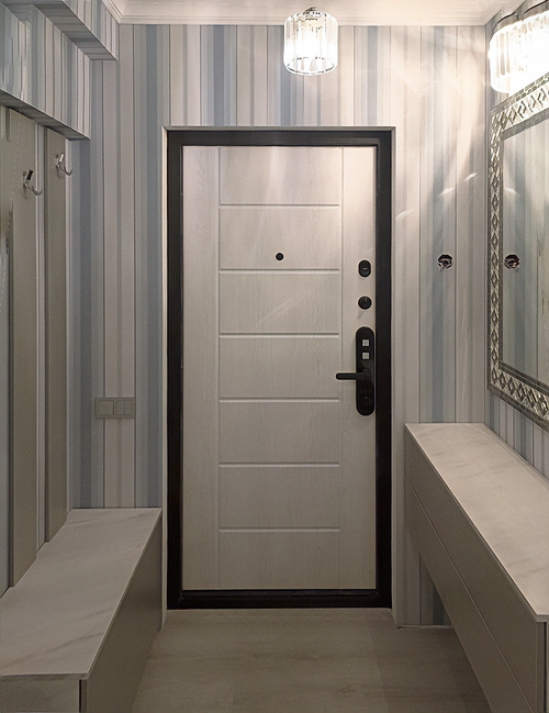 Квартирная дверь с умным замком Квартирная дверь с умным замком